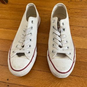 White Converse low top sneakers, size 9